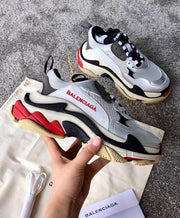 BALENCIAGA - TRIPLE S